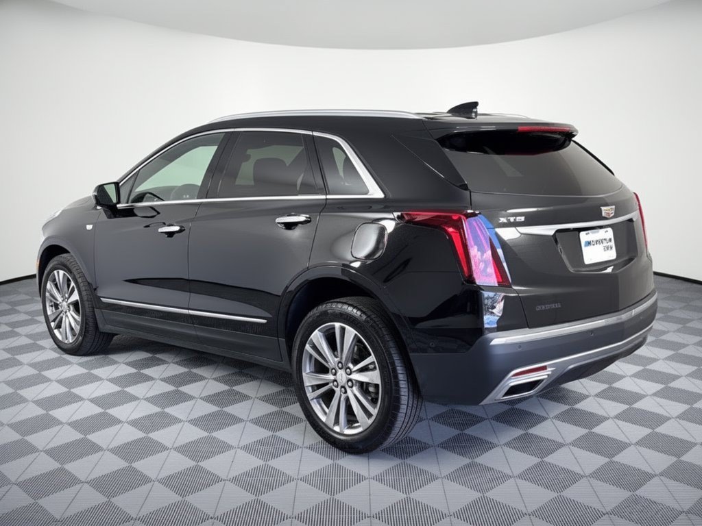 Used 2024 Cadillac XT5 Premium Luxury w/ Technology Package FWD image 3