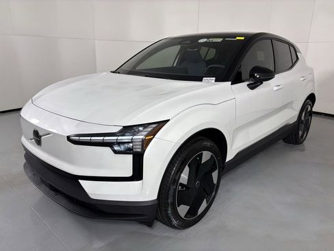 New 2026 Volvo EX30 Plus image 4