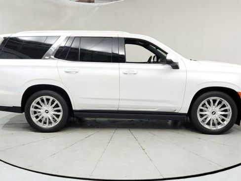 Certified 2023 Cadillac Escalade Premium Luxury w/ Performance Package image 6