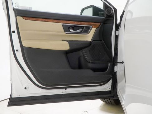 Used 2020 Honda CR-V Touring image 18