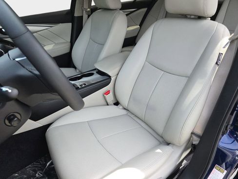 Used 2022 INFINITI Q50 Luxe w/ Cargo Package RWD image 17