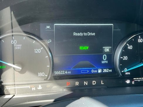 Used 2022 Ford Escape SE FWD image 29
