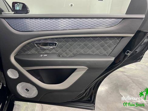 Used 2022 Bentley Bentayga Speed image 28