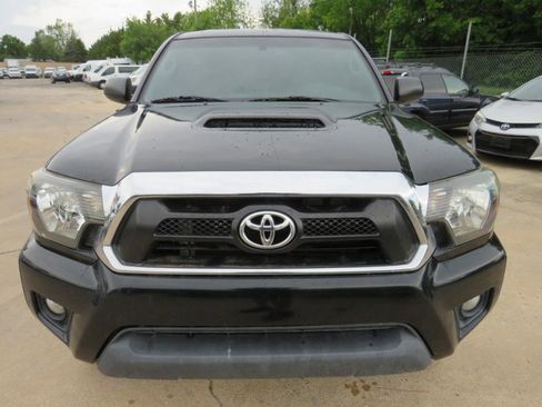 Used 2015 Toyota Tacoma 4x4 Double Cab w/ SR5 Package image 2