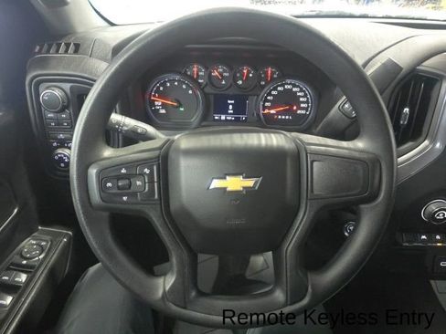 Used 2024 Chevrolet Silverado 1500 W/T w/ Z71 Off-Road Package image 12
