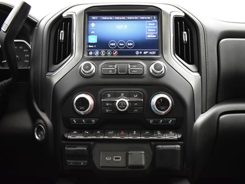 Used 2021 GMC Sierra 1500 Denali w/ Denali Ultimate Package image 16