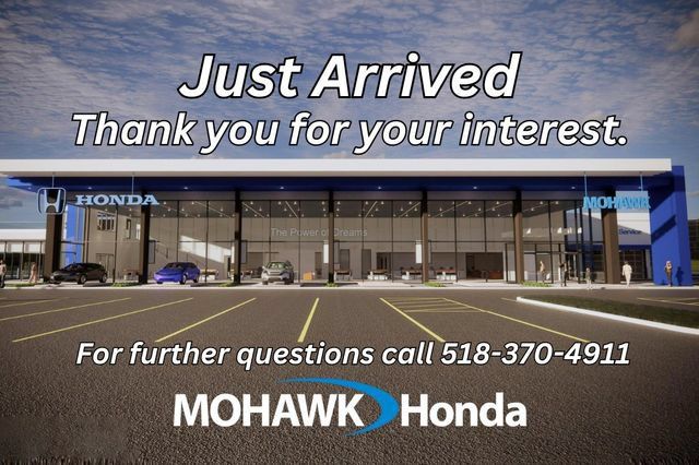 Used 2025 Volvo XC60 B5 Plus w/ Protection Package Premier AWD/4WD image 12