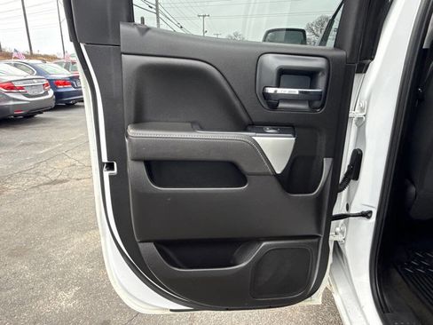 Used 2018 Chevrolet Silverado 1500 LT image 23