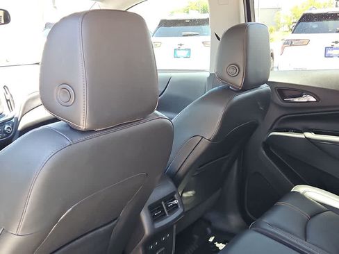 Used 2022 Chevrolet Equinox Premier FWD image 16