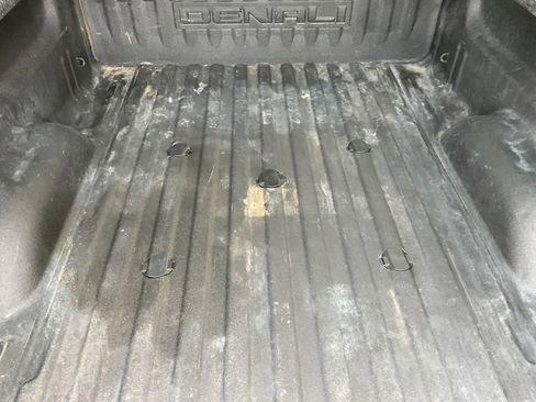 Used 2018 GMC Sierra 3500 Denali w/ Duramax Plus Package image 16