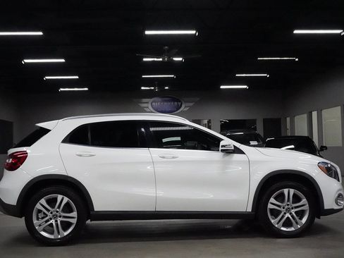Used 2019 Mercedes-Benz GLA 250 w/ Convenience Package image 6