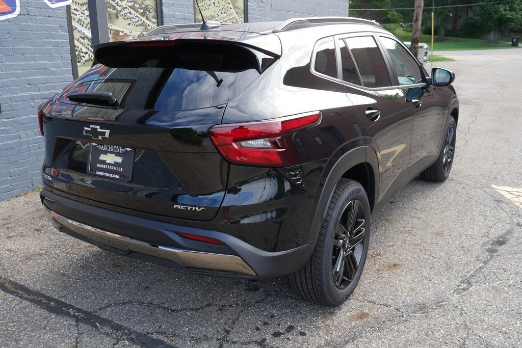 New 2026 Chevrolet Trax ACTIV w/ Sunroof Package FWD image 33