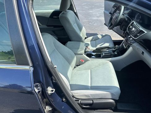 Used 2016 Honda Accord LX image 7