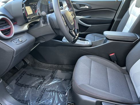 Used 2026 Chevrolet Trax RS w/ Driver Confidence Package image 14