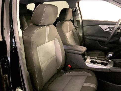 Used 2025 Chevrolet Blazer LT AWD/4WD image 7