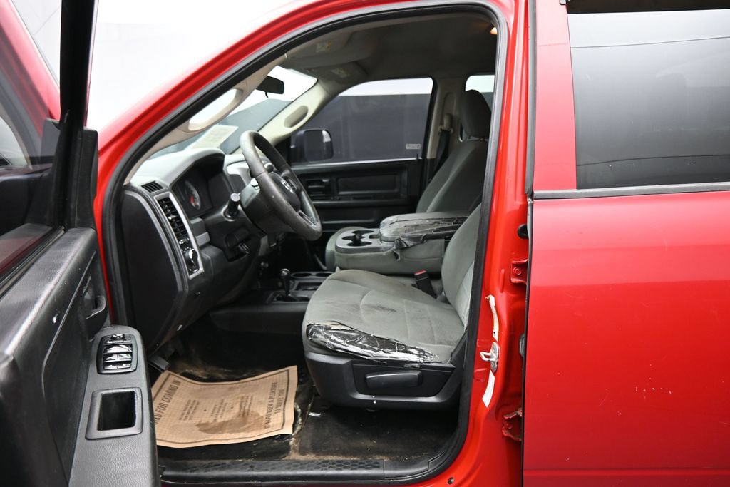 Used 2014 RAM 2500 Tradesman w/ Chrome Appearance Group AWD/4WD image 9