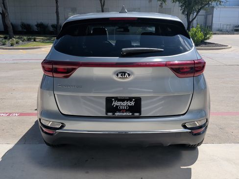 Used 2021 Kia Sportage LX FWD image 9