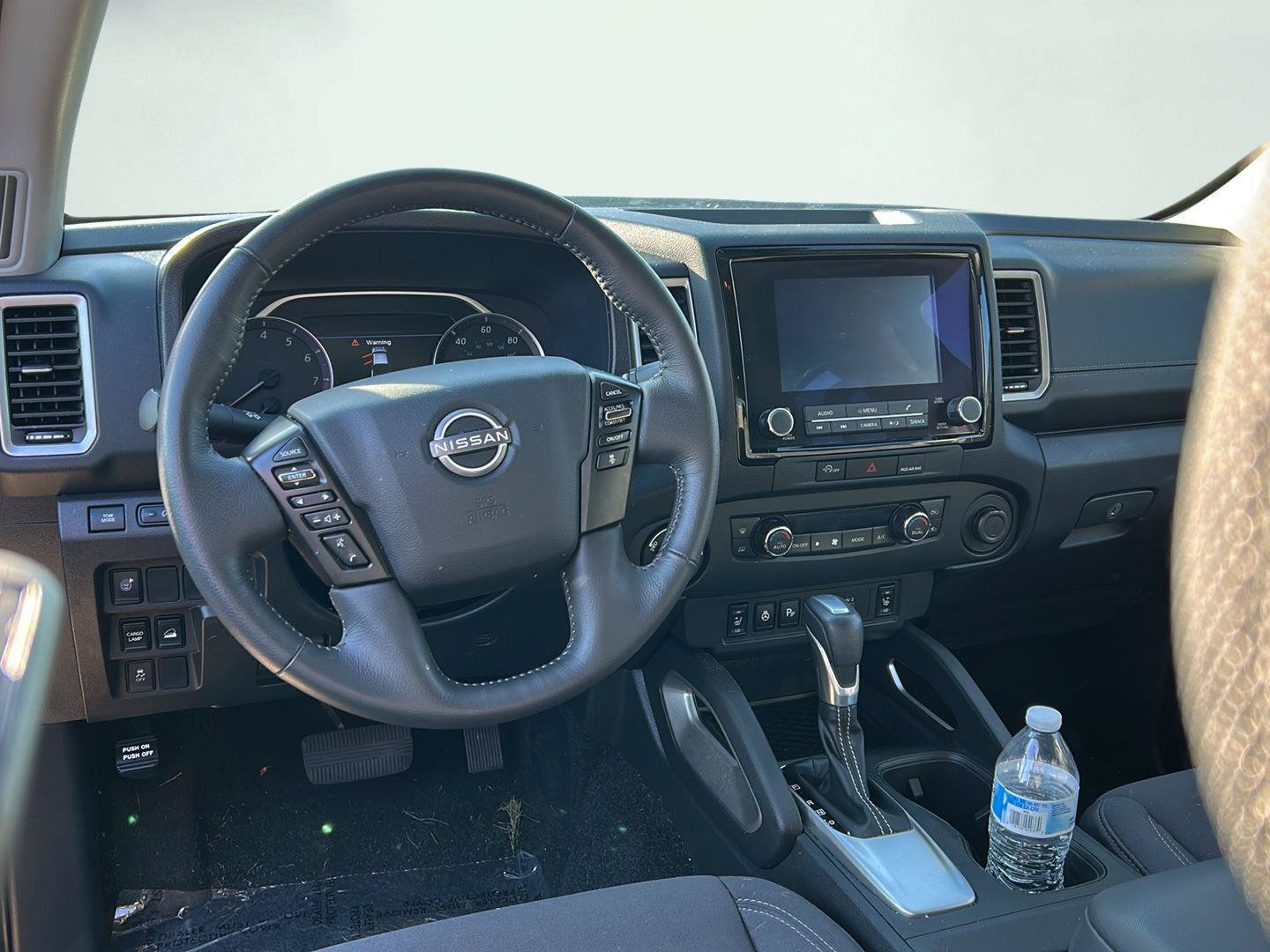 Used 2024 Nissan Frontier SV w/ Hardbody Edition AWD/4WD image 7