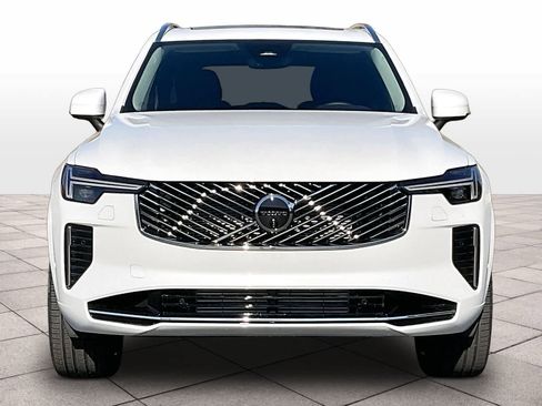 New 2026 Volvo XC90 T8 Plus w/ Protection Package AWD/4WD image 5