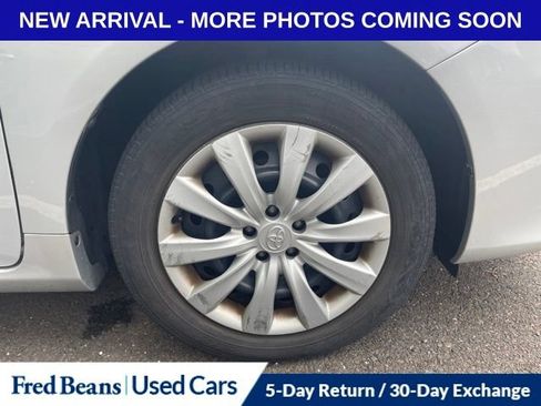 Used 2013 Toyota Corolla LE FWD image 15