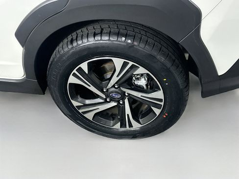 Used 2024 Subaru Crosstrek 2.0i Premium image 11