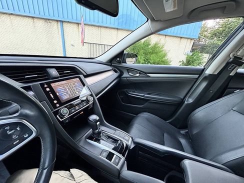 Used 2016 Honda Civic Touring image 27