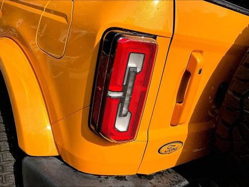 Used 2022 Ford Bronco Outer Banks AWD/4WD image 17