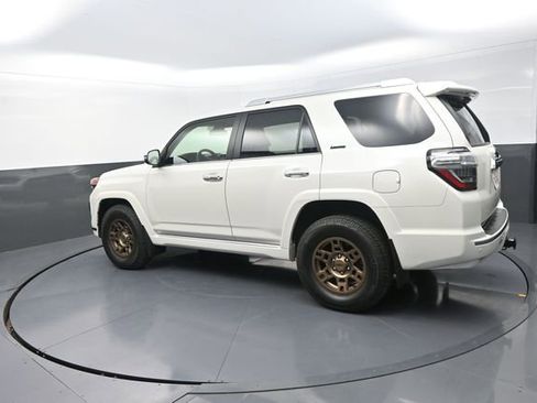 Used 2023 Toyota 4Runner Limited AWD/4WD image 57