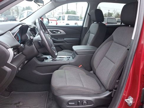 Used 2020 Chevrolet Traverse LT w/ Driver Confidence II Package image 11