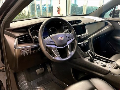 Used 2022 Cadillac XT5 Luxury image 32