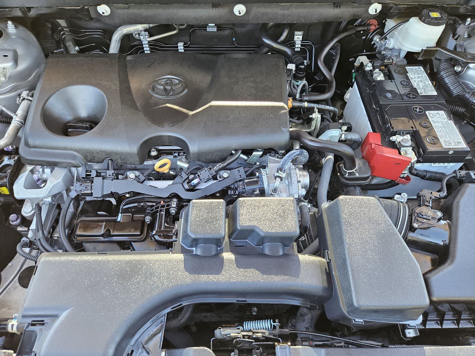 Used 2024 Toyota RAV4 XLE FWD image 29