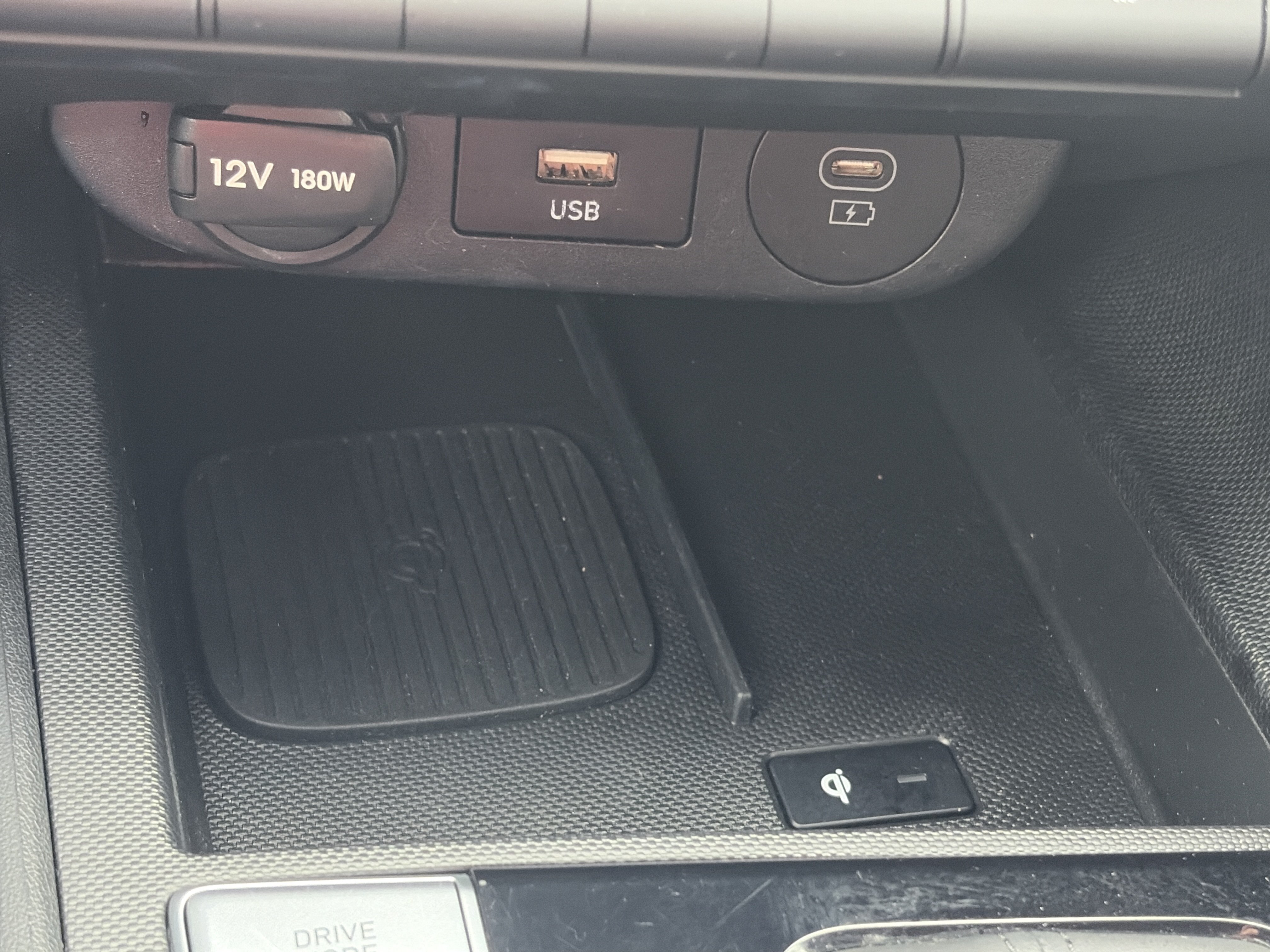 Used 2025 Hyundai Elantra SEL FWD image 32
