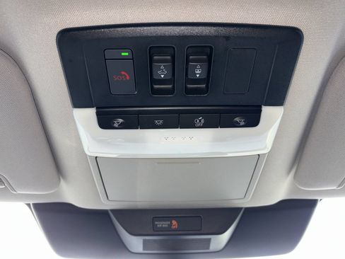 Certified 2024 Nissan Pathfinder SL w/ SL Premium Package FWD image 24