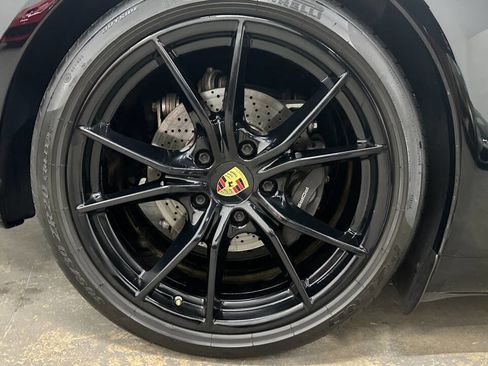 Used 2018 Porsche 911 Carrera image 28