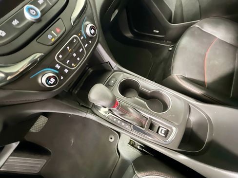 Used 2024 Chevrolet Equinox RS w/ RS Leather Package image 26