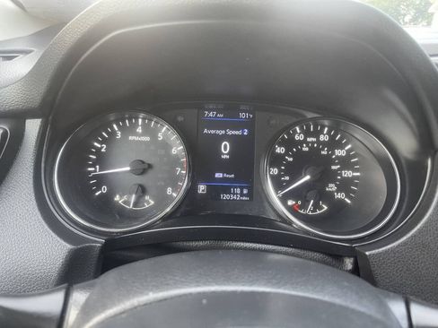 Used 2021 Nissan Rogue Sport S FWD image 13