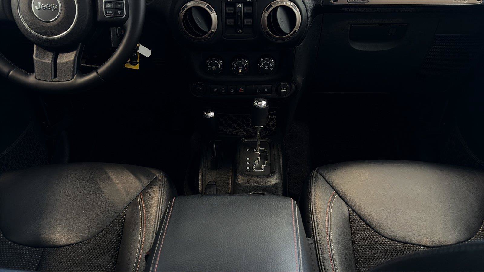 Used 2016 Jeep Wrangler Unlimited Sahara AWD/4WD image 23