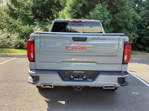 Used 2025 GMC Sierra 1500 Denali w/ Denali Reserve Package AWD/4WD image 21
