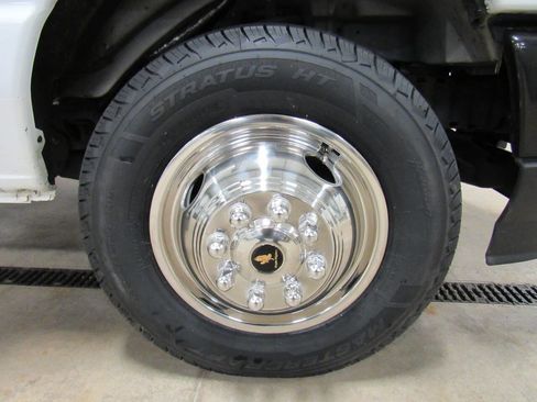 Used 2024 Ford E-350 and Econoline 350 Super Duty w/ Power Windows & Locks Group image 11