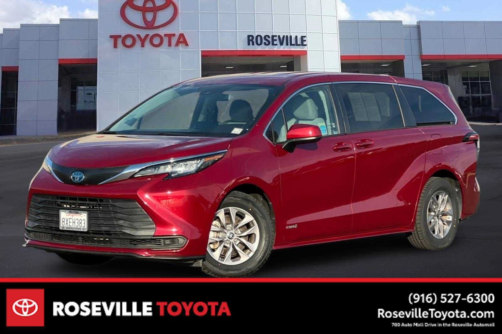 Certified 2021 Toyota Sienna LE FWD image 1