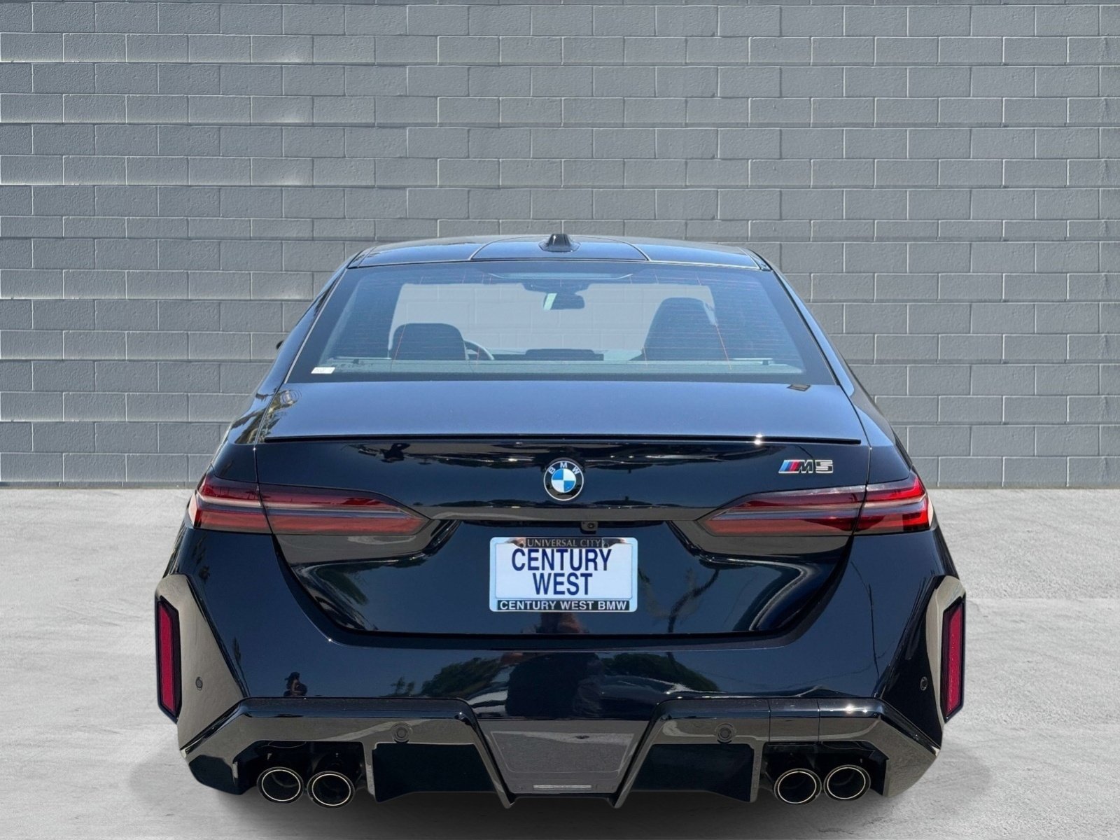 Used 2026 BMW M5 w/ Executive Package AWD/4WD image 4