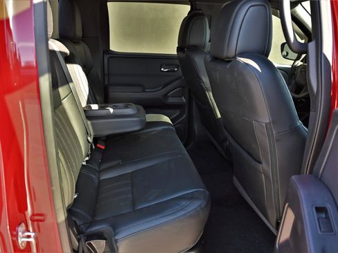 Used 2022 Nissan Frontier PRO-4X w/ Pro-4X Premium Package image 21