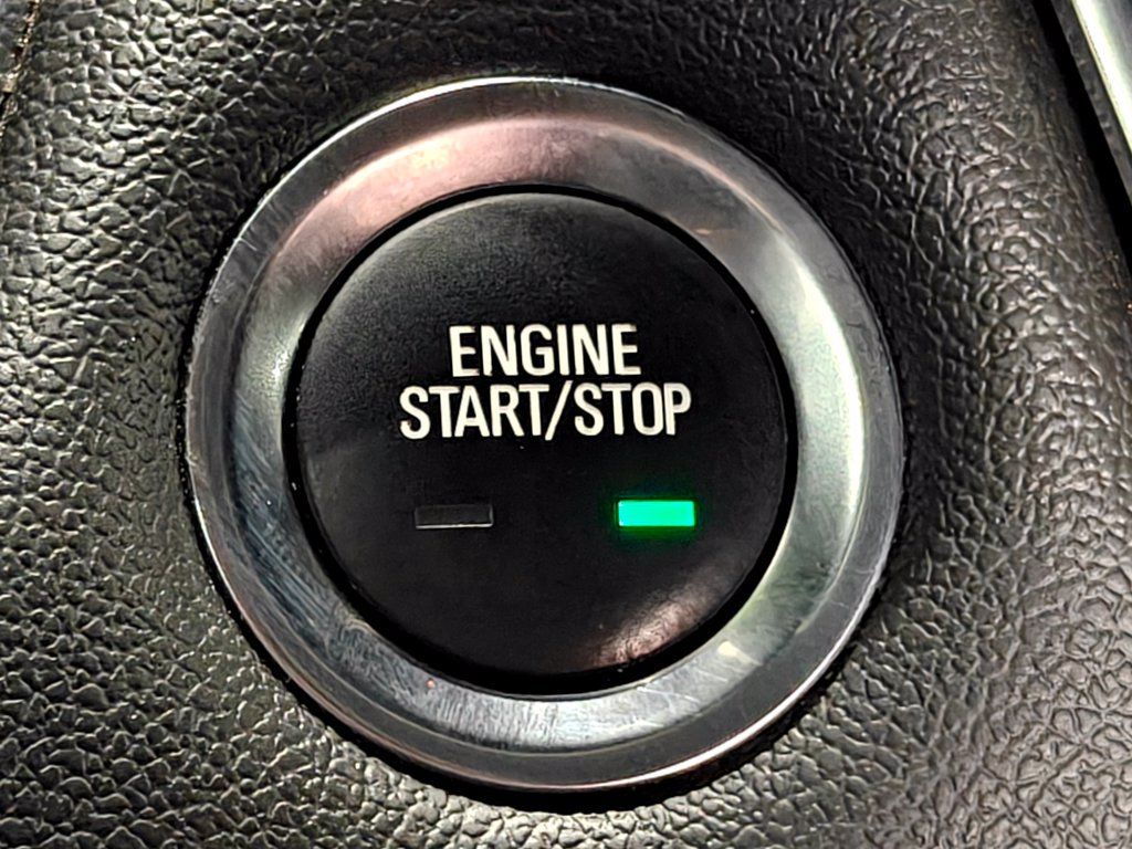 Used 2022 Chevrolet Traverse LT AWD/4WD image 12