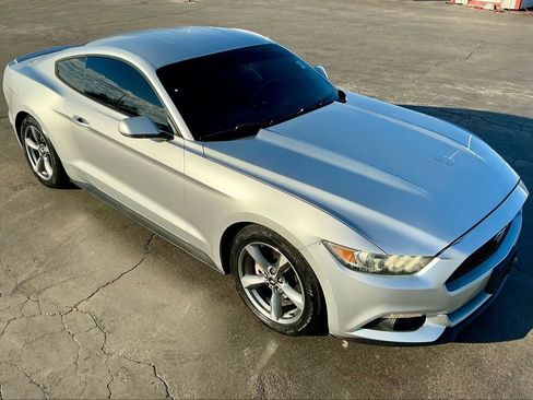 Used 2015 Ford Mustang V6 w/ Equipment Group 051A image 4