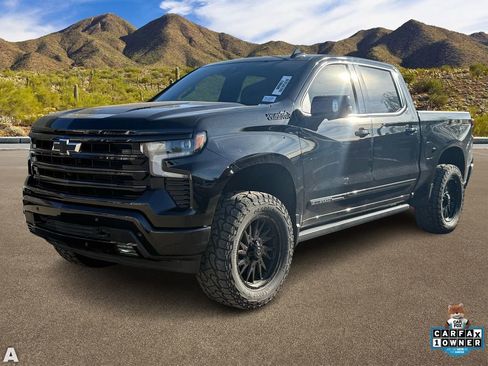 Used 2024 Chevrolet Silverado 1500 High Country w/ Midnight Edition image 2