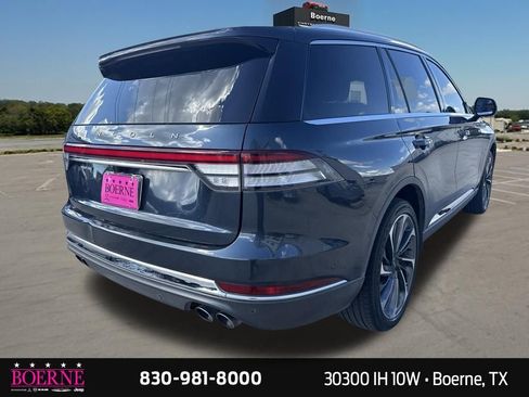 Used 2022 Lincoln Aviator Reserve w/ Equipment Group 201A AWD/4WD image 12