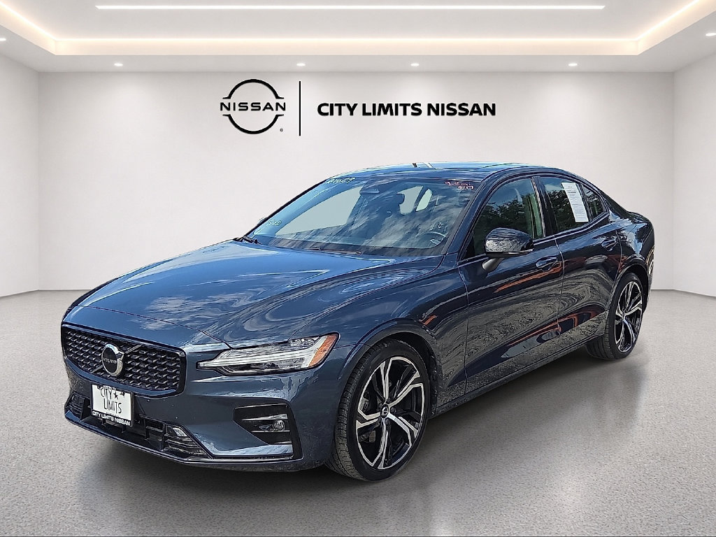 Used 2024 Volvo S60 B5 Core AWD/4WD image 2