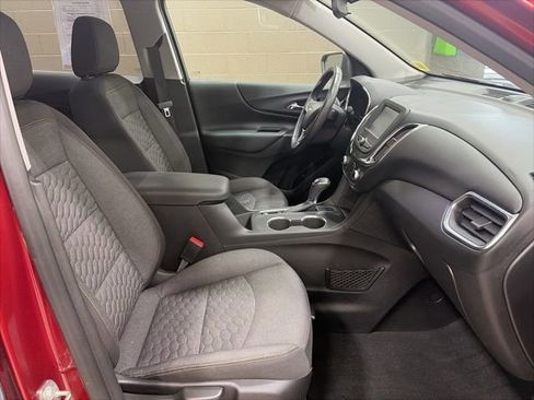 Used 2018 Chevrolet Equinox LT image 11