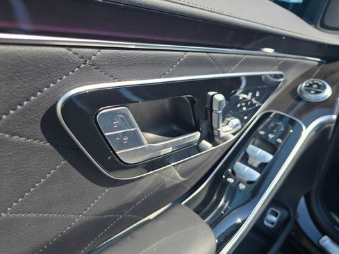 Used 2024 Mercedes-Benz S 580 4MATIC Sedan image 44