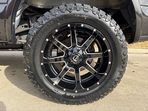 Used 2015 Ford F150 Lariat image 10